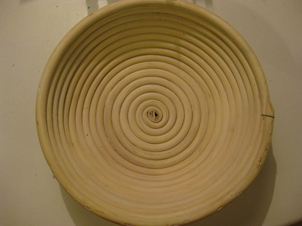 How do I use a proofing basket?