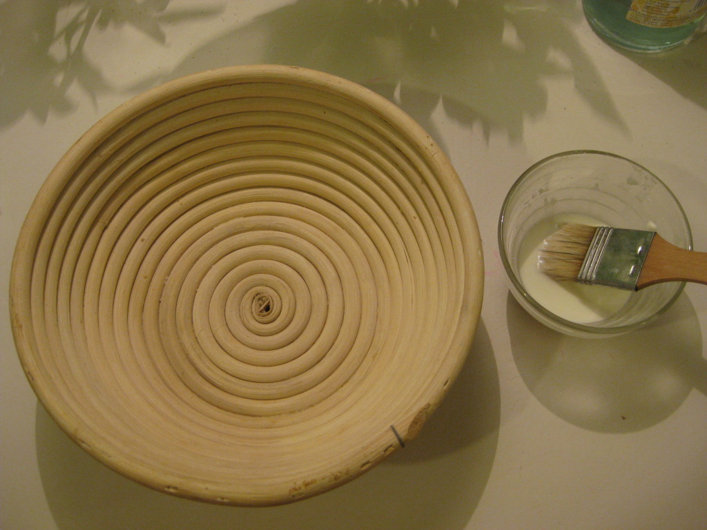 How do I use a proofing basket?